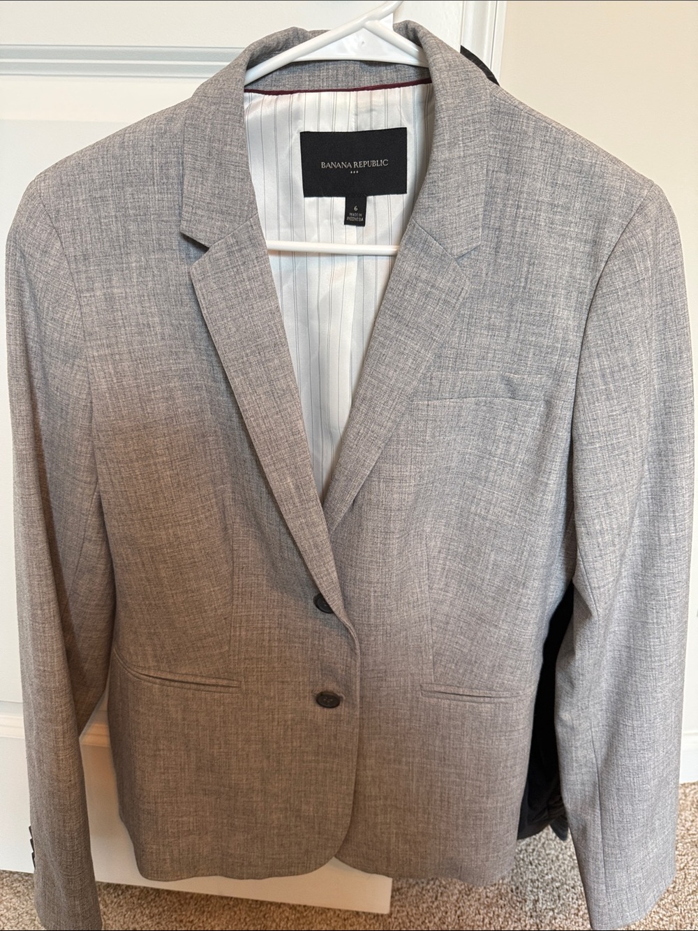 Banana Republic Gray Textured Men’s Blazer